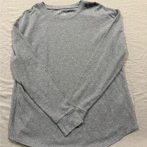 Time and Tru Heather Gray Waffle Knit Top